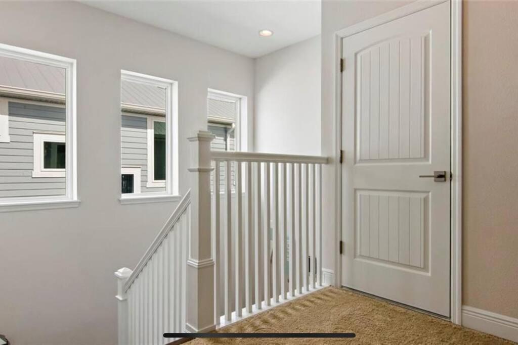 Luxurious Modern Townhouse Right Across Beach!! Table Tennis St. Pete Beach Esterno foto