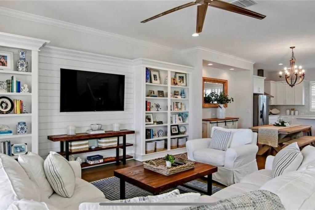 Luxurious Modern Townhouse Right Across Beach!! Table Tennis St. Pete Beach Esterno foto