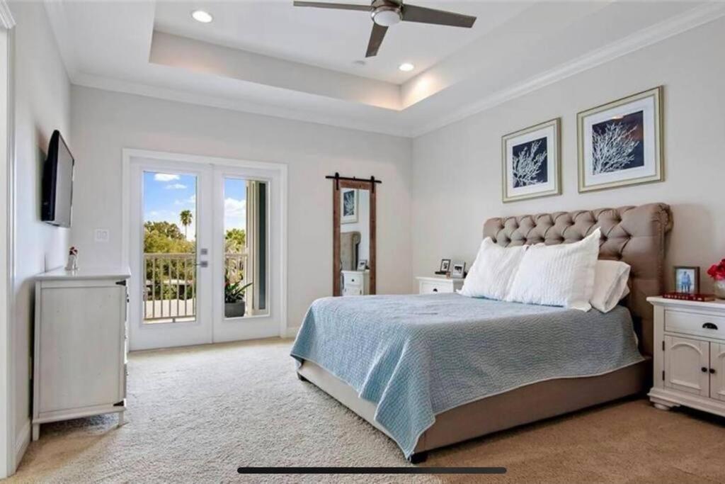 Luxurious Modern Townhouse Right Across Beach!! Table Tennis St. Pete Beach Esterno foto