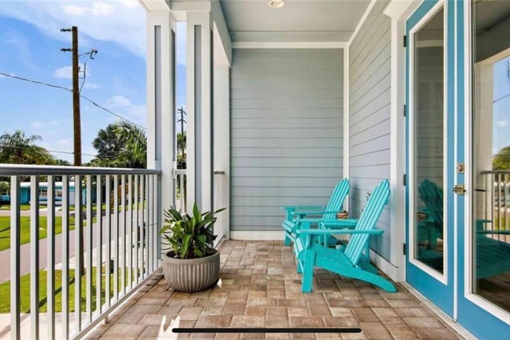 Luxurious Modern Townhouse Right Across Beach!! Table Tennis St. Pete Beach Esterno foto